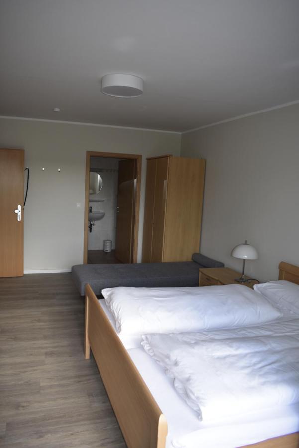 Pension Zur Schleuse Garni Am Elbe Luebeck - Kanal In Witzeeze エクステリア 写真